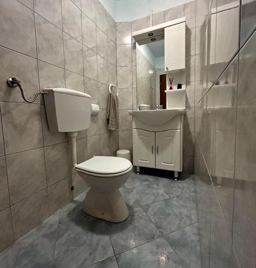 Ferienwohnung Elentoni Fažana Exterior foto