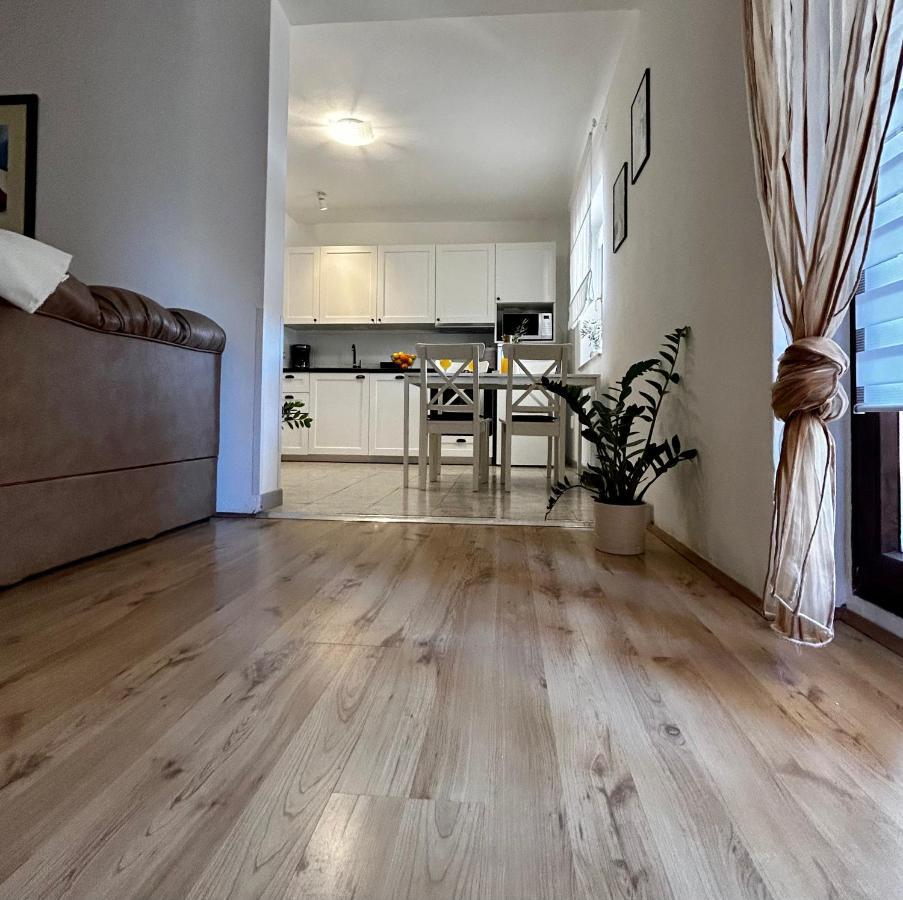 Ferienwohnung Elentoni Fažana Exterior foto